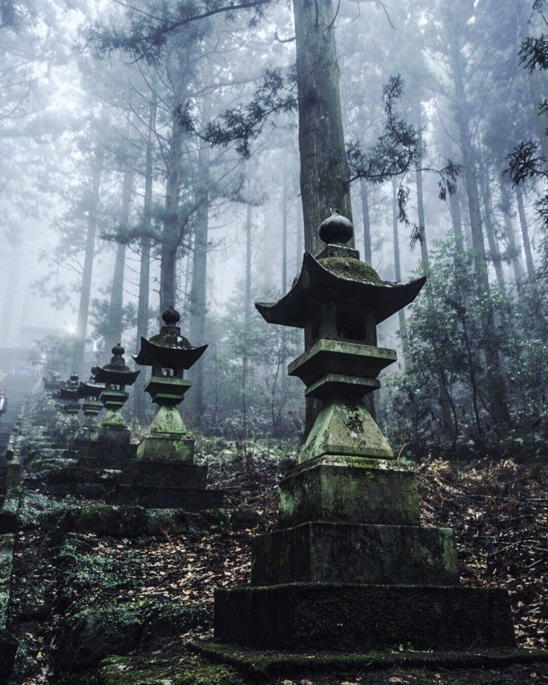 Kamishikimi kumanoimasu Shrine in Kumamoto that is too mysterious ...